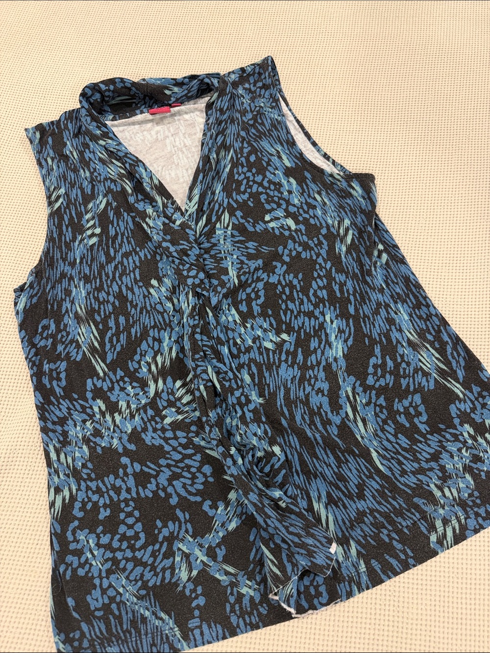 212 Collection Blue and Black Printed Sleeveless V-Neck Camisole